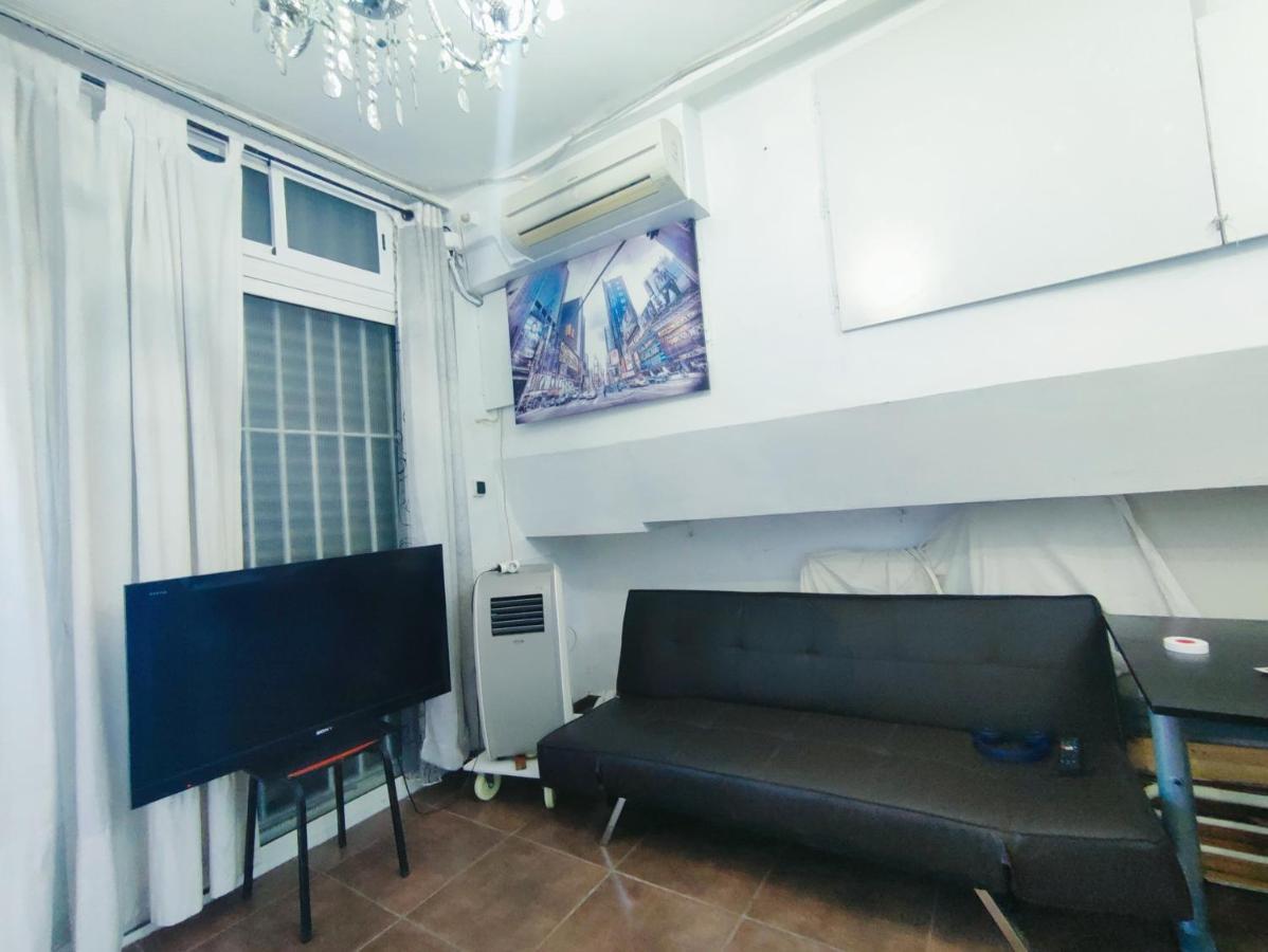 Nice Flat Within Walking Range To The Beach Apartman Barcelona Kültér fotó