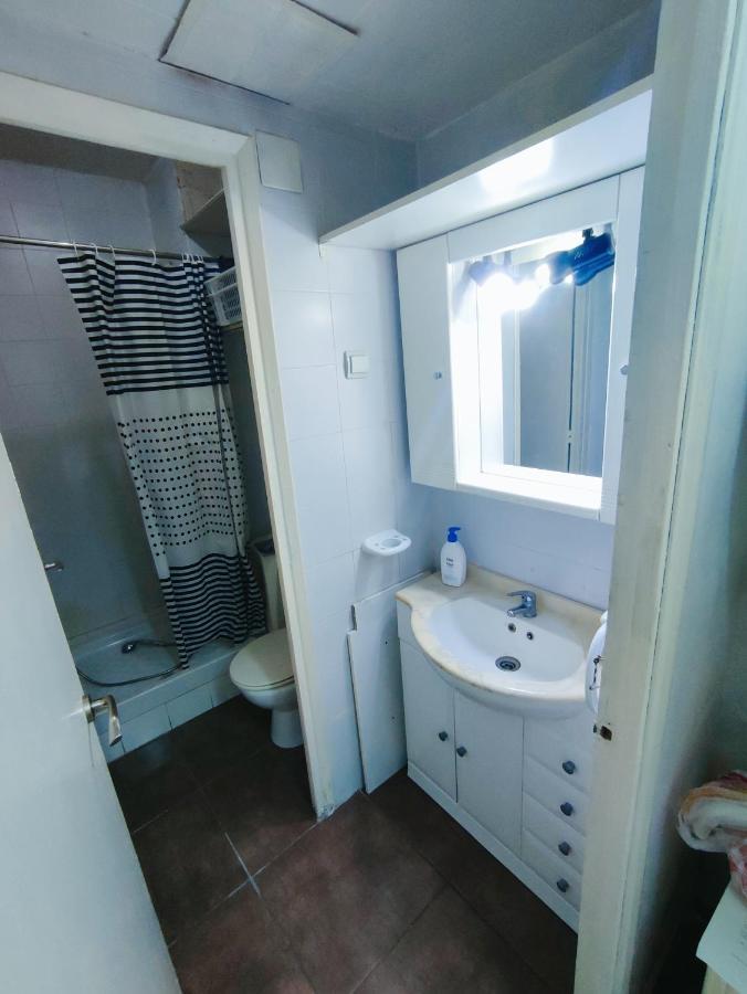 Nice Flat Within Walking Range To The Beach Apartman Barcelona Kültér fotó